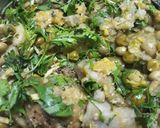 A picture of step 3 of Undhiyu.