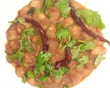 A picture of step 5 of Chole Bhature 😋.