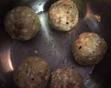 Foto del paso 5 de la receta: Bolones de plátano verde y maduro, queso y chicharrón