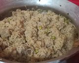 A picture of step 6 of Soya and matar pulav.