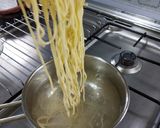 Foto langkah ke 1 dari resep Mie Goreng Renyah Bumbu Balado.