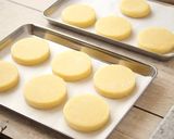 A picture of step 11 of Galette Bretonne (Thick Butter Cookies).