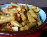 Foto del paso 4 de la receta Judías verdes rehogadas con jamón y tomate natural