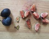 Foto del paso 1 de la receta: Ensalada de espinacas con higo, queso de cabra y nuez