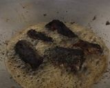 Gambar langkah 1 resipi Mackerel Goreng Kicap.