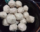 Hình bước làm 2 của món Bún bò viên