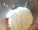 A picture of step 1 of Strawberry Smoothie 😍🍓🍧.
