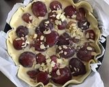 Une image de l'étape 3 de Tarte prunes vanille et amandes.