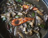 Foto langkah ke 3 dari resep Cumi Hitam Kuah Santan.