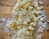 Foto del paso 2 de la receta: Gnocchi rosas caseros con salsa de Cabrales