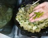 A picture of step 1 of Karahi Aloo.