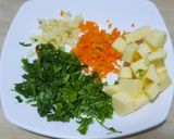 Foto langkah ke 1 dari resep Bola - bola Mie Daun Kelor.