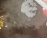 Hình bước làm 4 của món Mỳ Spaghetti Kem Nấm Gà Bao Ngon Cực Dễ
