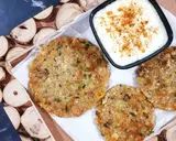 A picture of step 12 of Sabudana Thalipeeth.