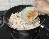 A picture of step 8 of Mini chicken bread.