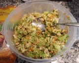Foto del paso 8 de la receta Burritos de salmón y verduras (brócolis, zanahorias y aguacate)