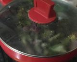A picture of step 4 of Lal Mathachi Bhaji or Lal Saag Bhaji.