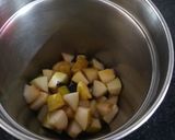 A picture of step 3 of Pear lassi.