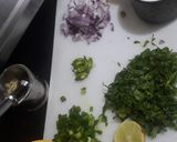 A picture of step 1 of Lemon coriander soup.