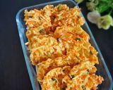 Foto langkah ke 6 dari resep Bakwan kentang wortel.