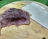 Foto langkah ke 1 dari resep Very Simple Cheese Steak.