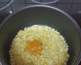 A picture of step 3 of White quinoa and chicken thighs.