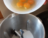 Foto del paso 3 de la receta: Coca (bizcocho) de almendra en Mambo