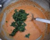 A picture of step 4 of Malai methi matar.