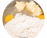 عکس مرحله 2 از دستور کیک کوییک میکس (کیک فوری)