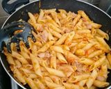 Foto del paso 6 de la receta: Penne con atún a lo Kalandrie.