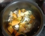 A picture of step 2 of Bhog Khichuri.