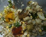 A picture of step 3 of Murmure ki chatpati.
