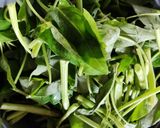 Foto langkah ke 1 dari resep Oseng Kangkung Terasi Saus Tiram.