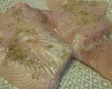 Foto del paso 1 de la receta: Pescado encebollado a lo Carmelita