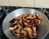 A picture of step 2 of SHIITAKE MUSHROOM MASALA...