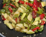 Foto del paso 1 de la receta: Pisto con filetes de bacalao