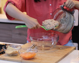 Foto langkah ke 3 dari resep Siomay Dimsum Ayam Gurih Dan Kenyal: Modal Rp 1000/pcs.
