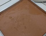 Foto langkah ke 3 dari resep Bolu coklat potong putih telur.