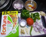 A picture of step 1 of Bell pepper and Soya chunks with Gravy.