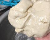 A picture of step 1 of Fish tail chicken bread.