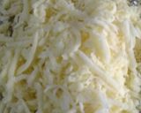 A picture of step 2 of Kesar malai kulfi.