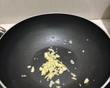 Foto langkah ke 2 dari resep Spaghetti Carbonara.