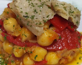 Foto del paso 5 de la receta: Garbanzos con atún y pimientos