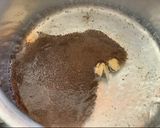 A picture of step 2 of Hokkaido milk tea.