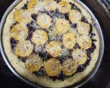 Foto langkah ke 5 dari resep Banana Pizza.