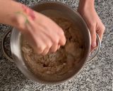 Foto del paso 2 de la receta: Tortas Fritas de Harina Integral
