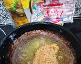 Foto langkah ke 5 dari resep Ayam Goreng Kremes.