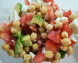 Foto del paso 2 de la receta: Ensalada de garbanzos con langostinos marinados