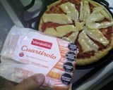 Foto del paso 5 de la receta: Pizza chica en plancha rejilla 🍕( ꈍᴗꈍ)