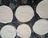 A picture of step 4 of Pizza Pockets.